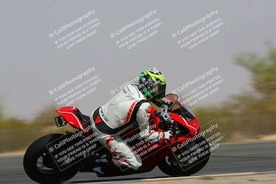 media/Mar-28-2022-Superbike Trackdays (Mon) [[b8603d0f67]]/Open Track Time/Turn 3 Inside/